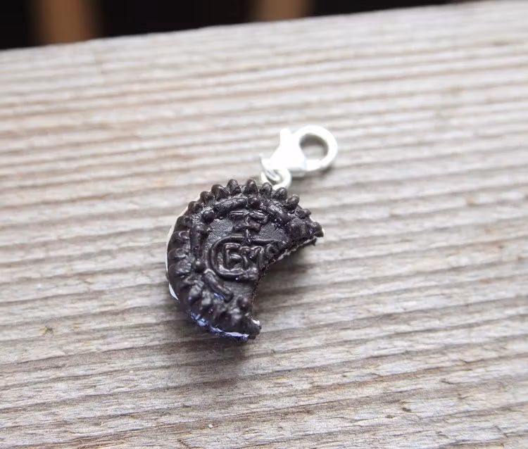 Halsbandshänge. Kex, oreo inspirerad