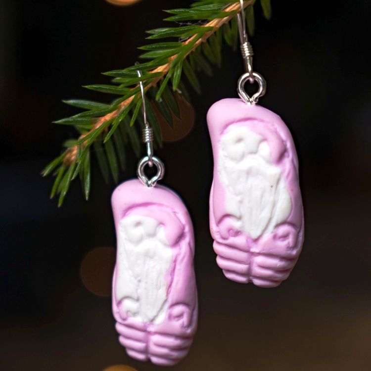 Earrings, Skumtomtar