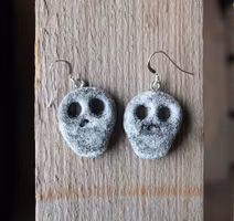 Earrings, licorice skull
