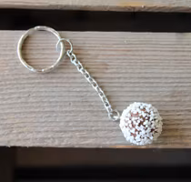 Nyckelring, chokladboll med pärlsocker (utan bett)