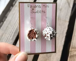 Earrings, swedish chokladboll