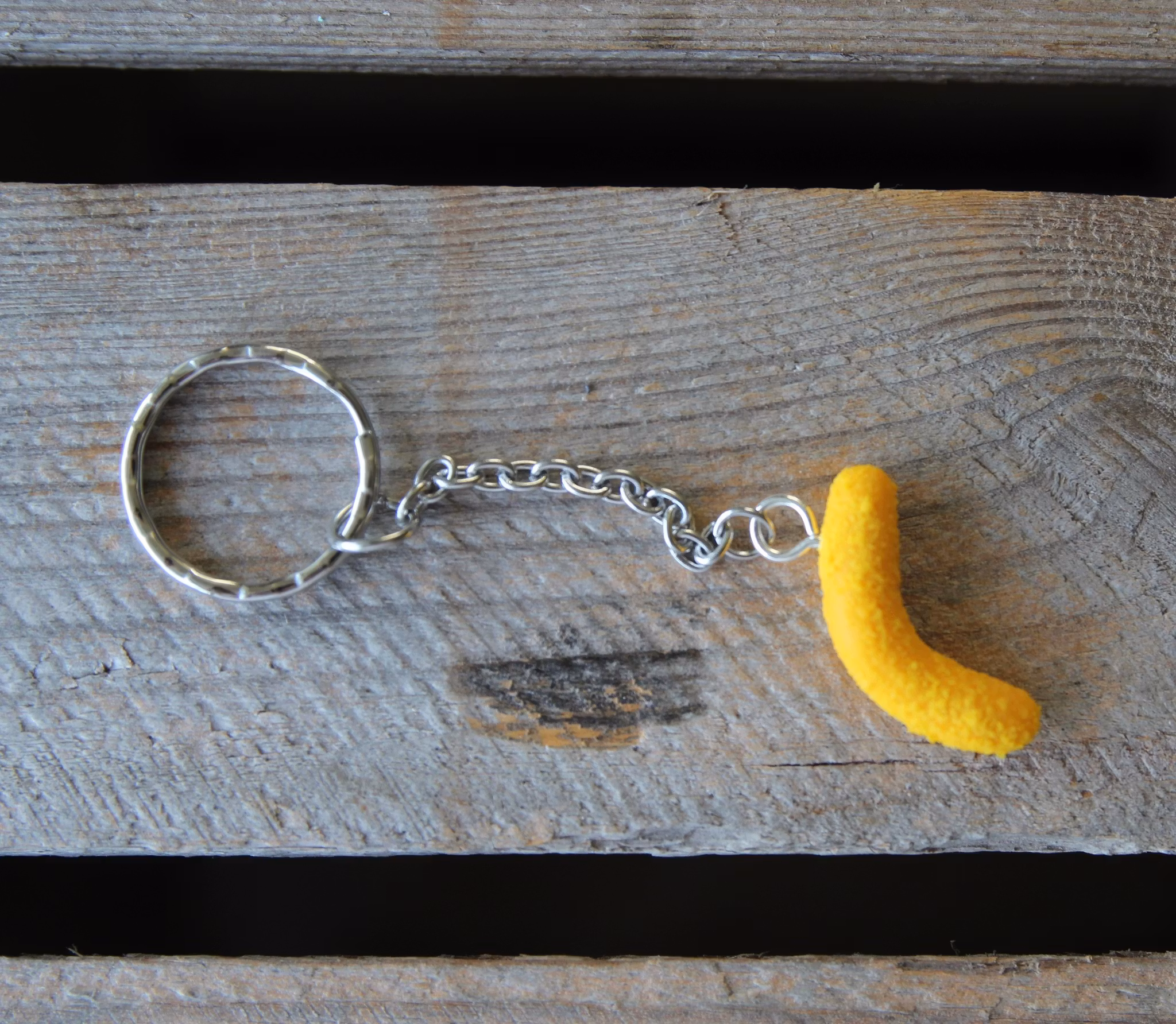 Keychain, cheese doodle