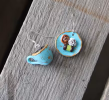 Earrings, blue coffee plate with coffee cup