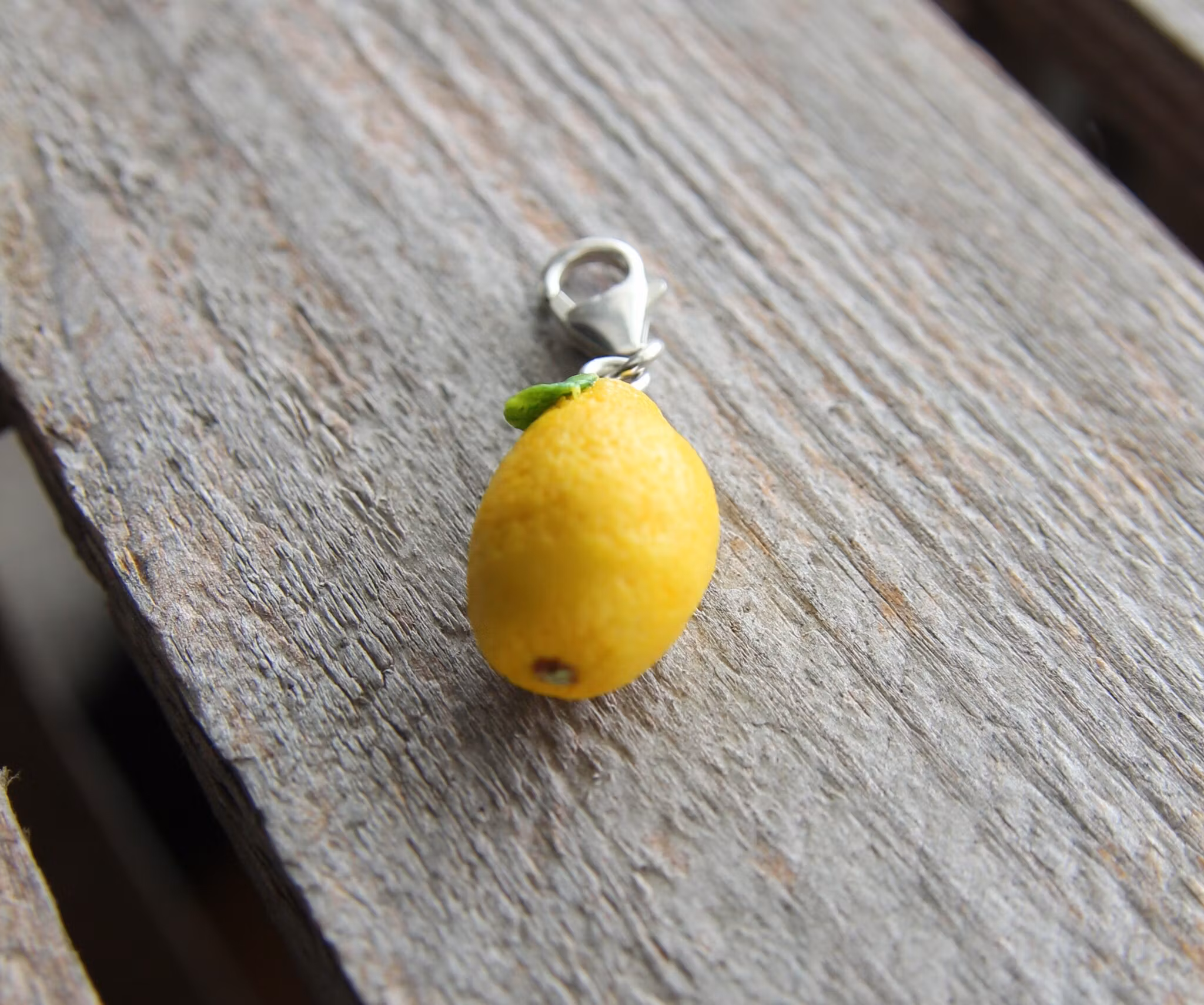 Halsbandshänge, citron