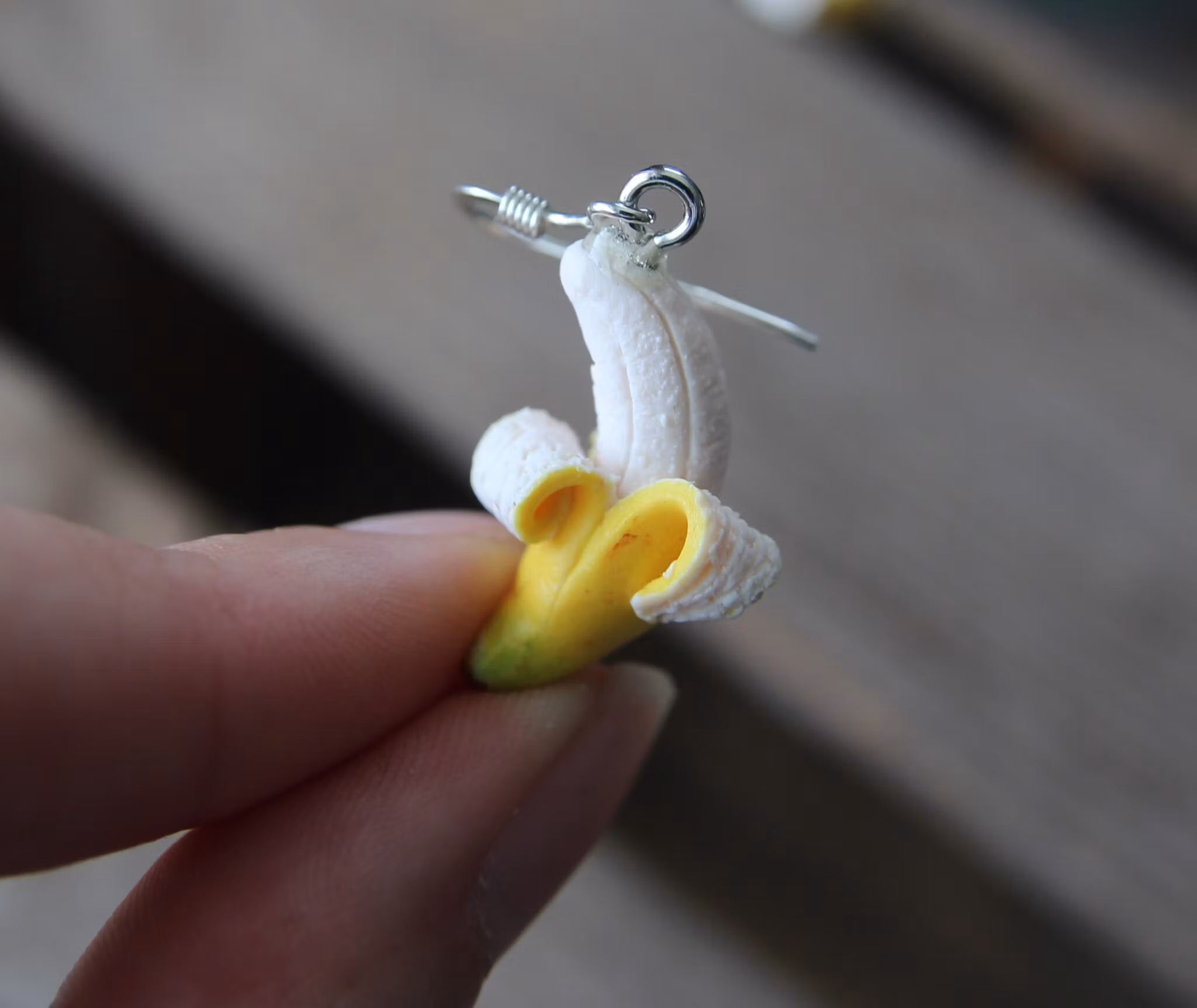 Örhängen, skalade bananer