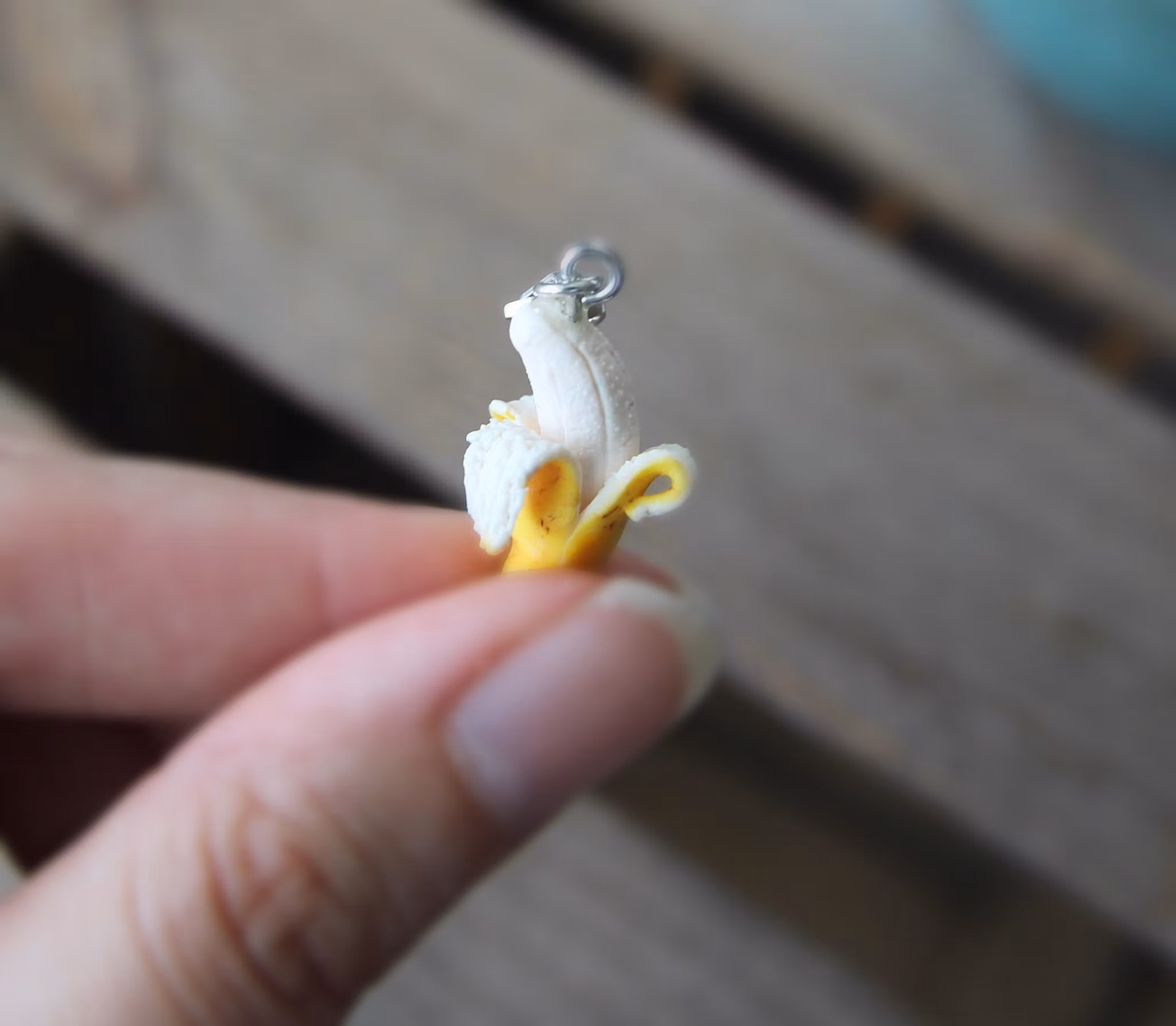 Örhängen, skalade bananer