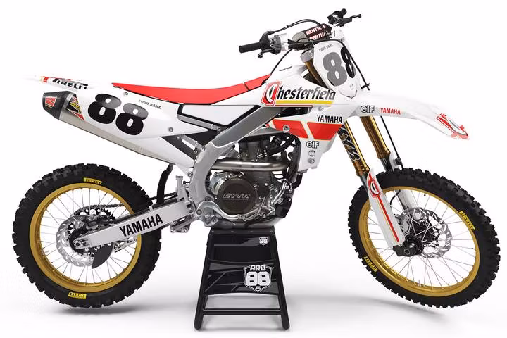 Yamaha Chester Retro