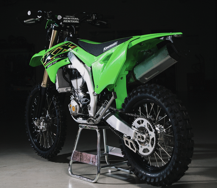 KX 250 X 2023 enduro O-reggad Med framlyse