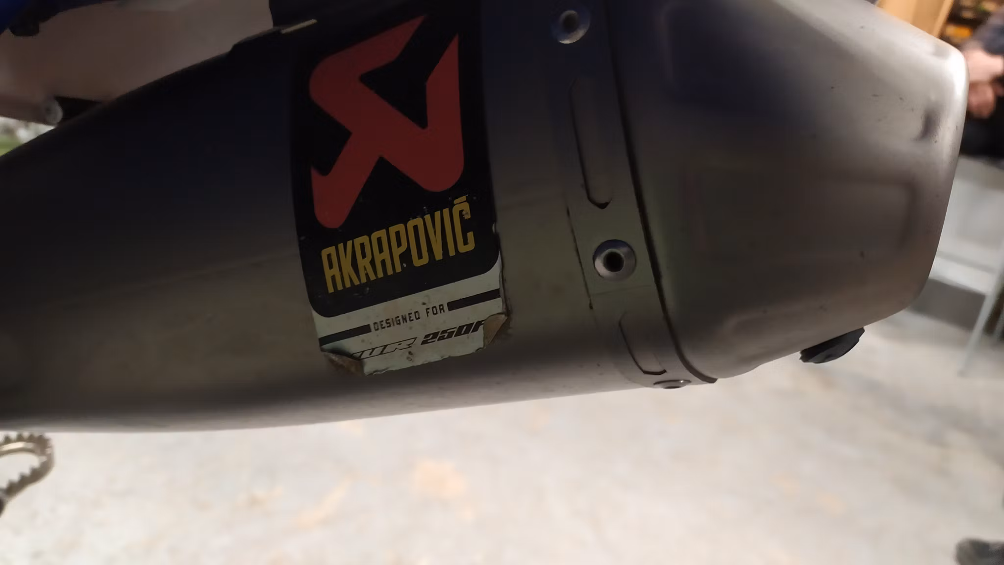 Yamaha YZF 250 GYTR kitt Akra  2020