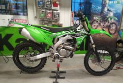 Kawasaki KX250 F 2020 29 tim