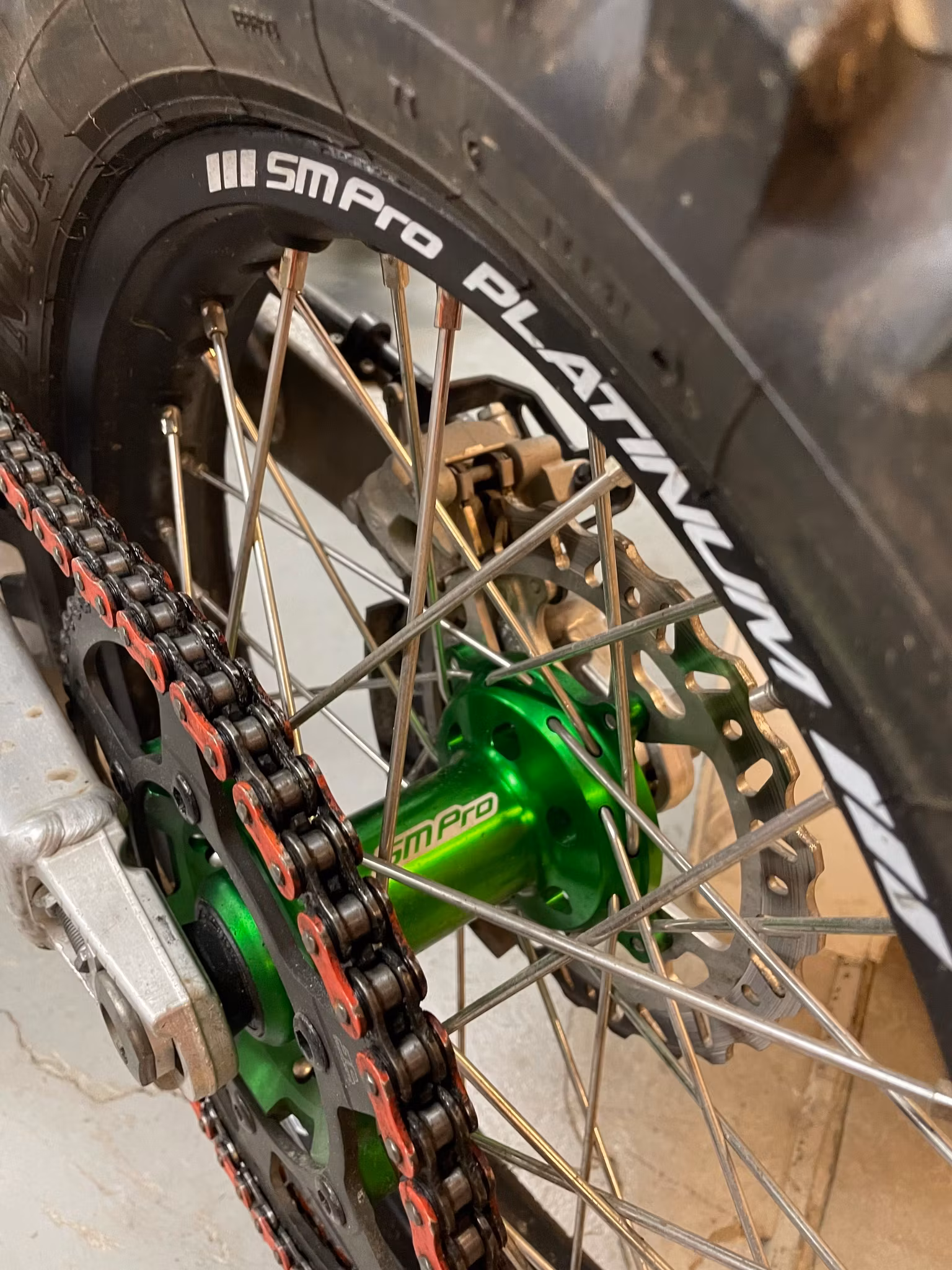 Kawasaki KX 450  2019 med18 tums hjul bak  Rekluse Koppling