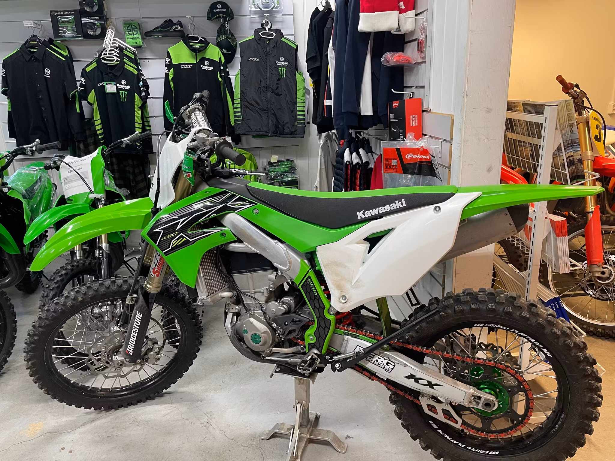 Kawasaki KX 450  2019 med18 tums hjul bak  Rekluse Koppling
