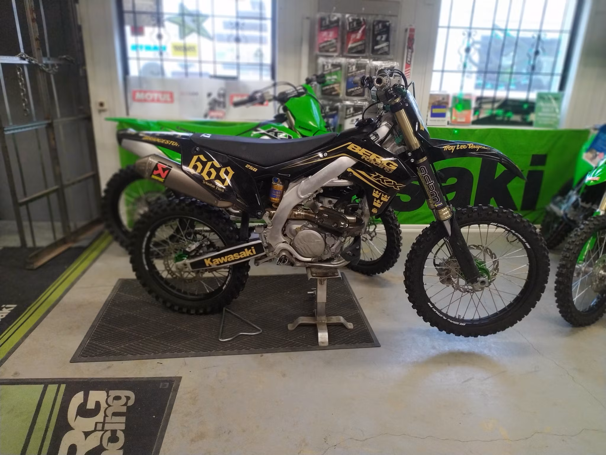 Kawasaki KX 250 2021 med mycket extra med