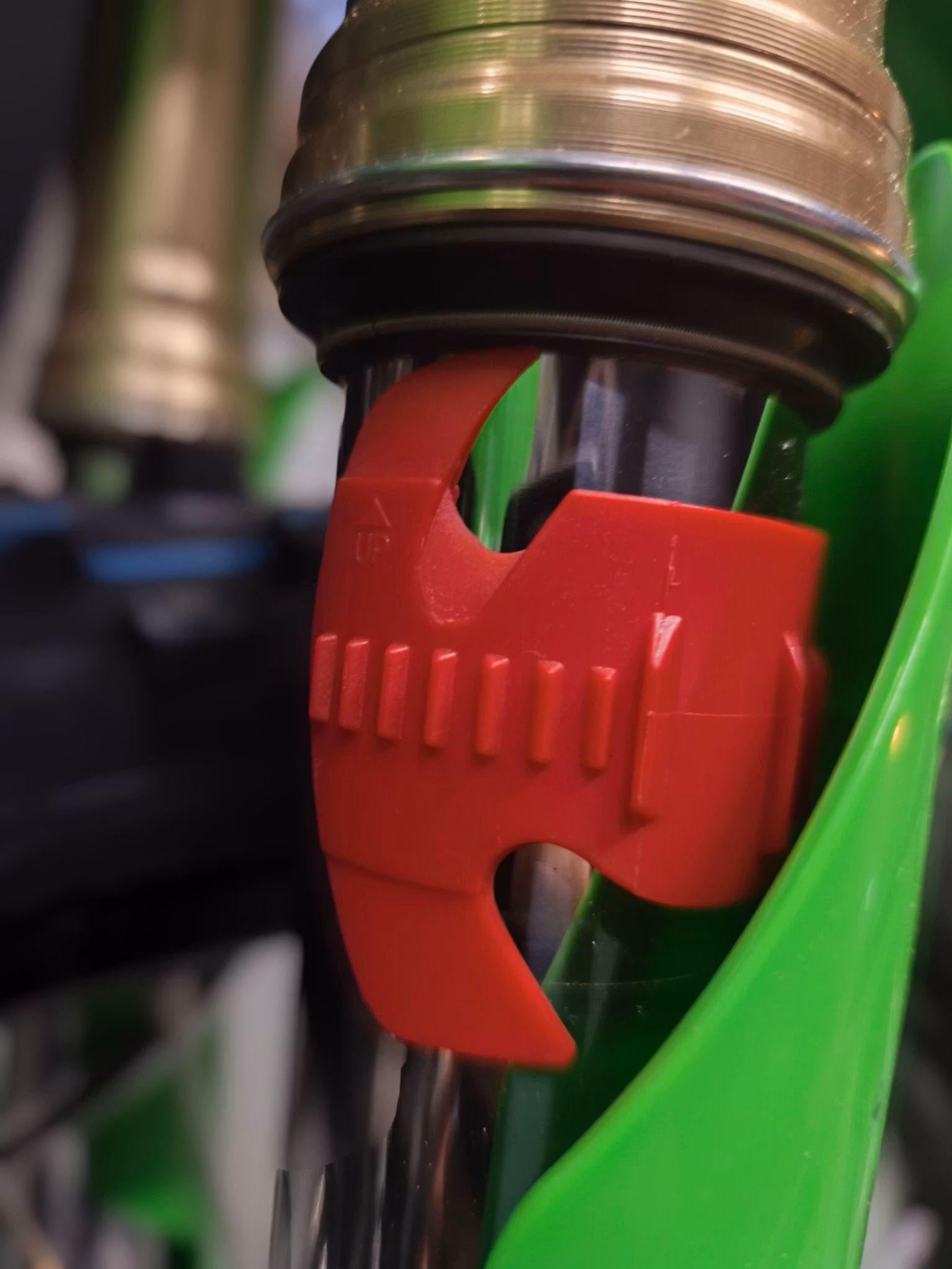 Seal Cleaner – Framgaffelrengörare 45–50 mm  2st för 298:-