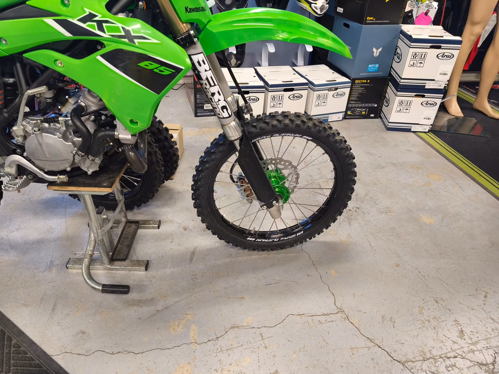 Kawasaki KX 85 2023 Låga timmar .