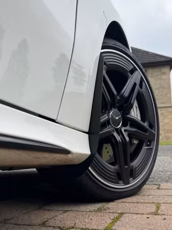 Mercedes A-Class AMG Stänkskydd