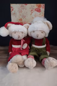 Christmas Henry i gröna eller röda kläder