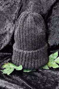 Grå mössa