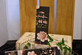Vackra Blyertspennor med olika blommor