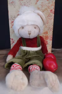 Christmas Henry i gröna eller röda kläder