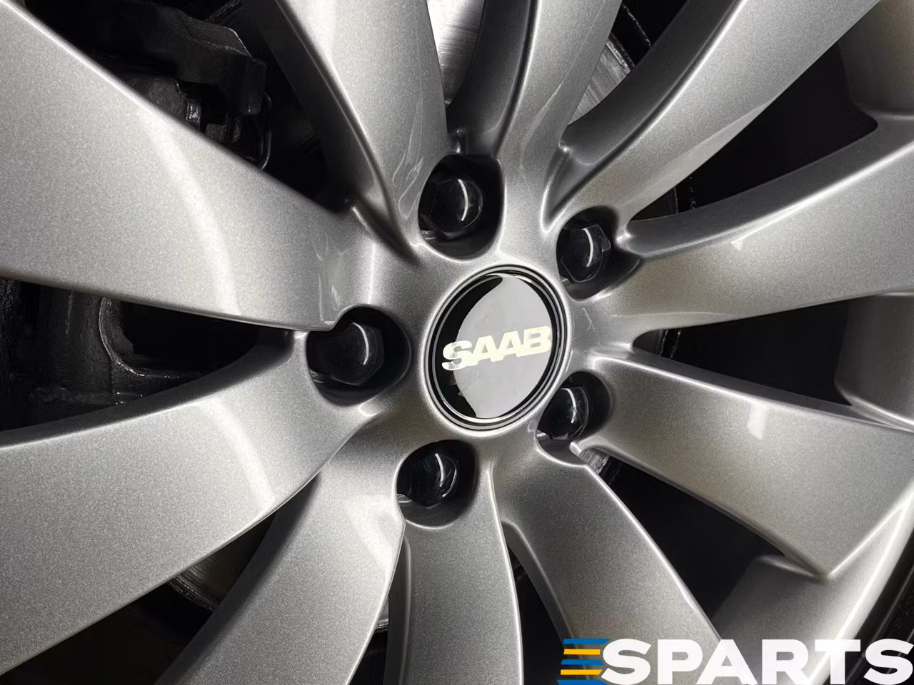 HUB CAP "NEVS" BLACK SAAB