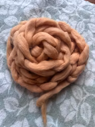 Plantefarget spinnefiber