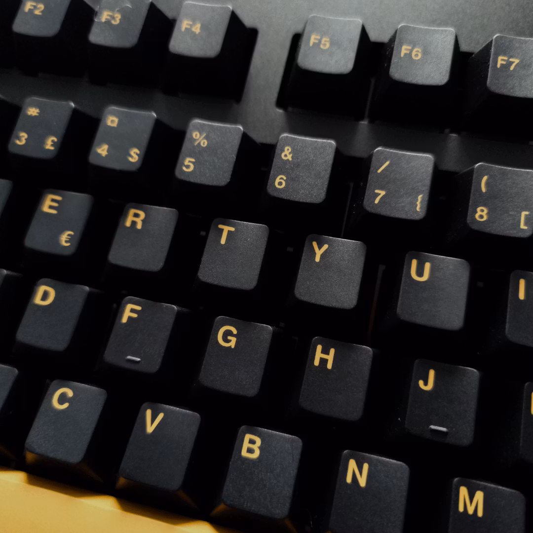 iNVINTIX Black/Yellow Keycaps