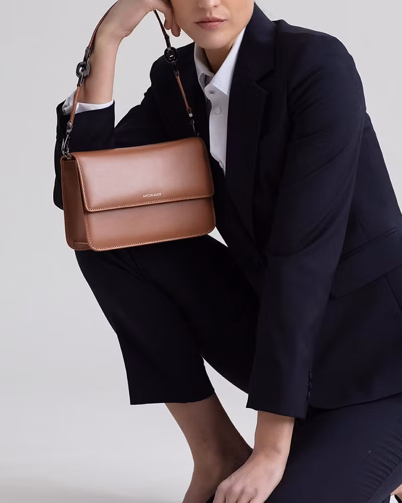 BAG No 10 Small – liten handväska, brun karamell