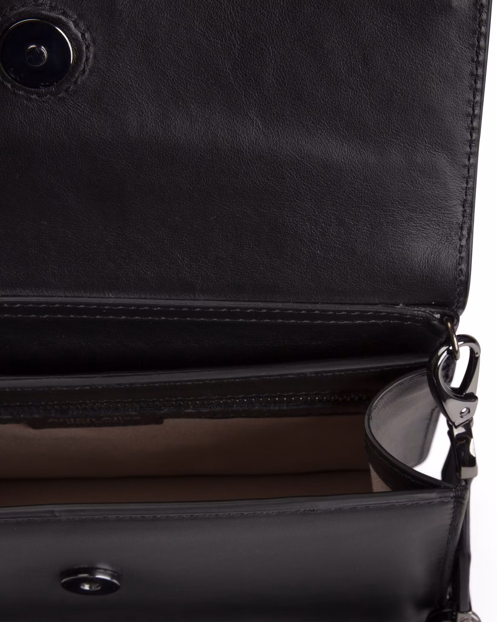 ANTON ALICE BAG No 10 Small leather handbag in black, inside view with compartments