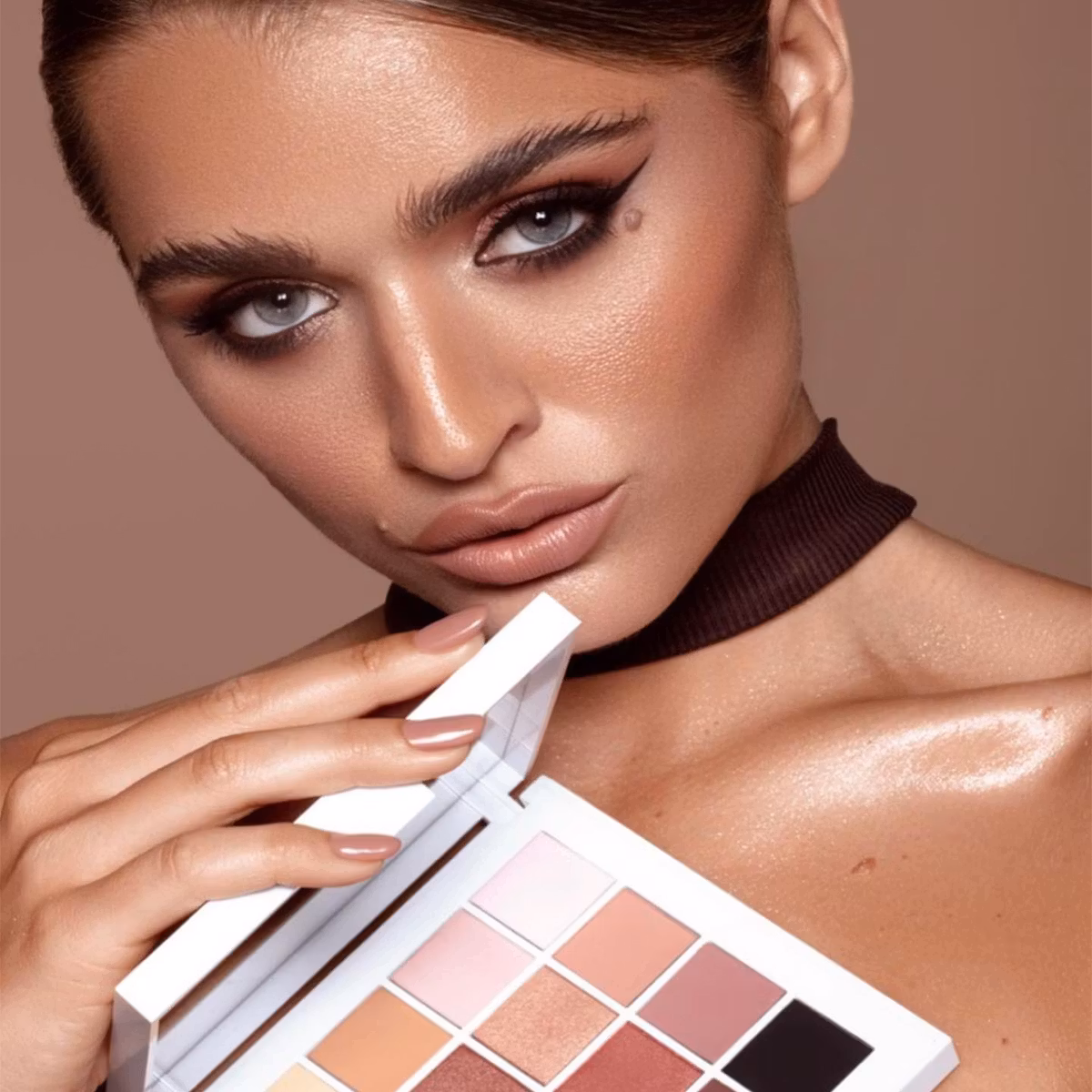 MIA MAKEUP - RESET EYESHADOW PALETTE ESSENTIAL