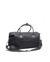 Trendig Duffelbag från Sutherland & sons – svart