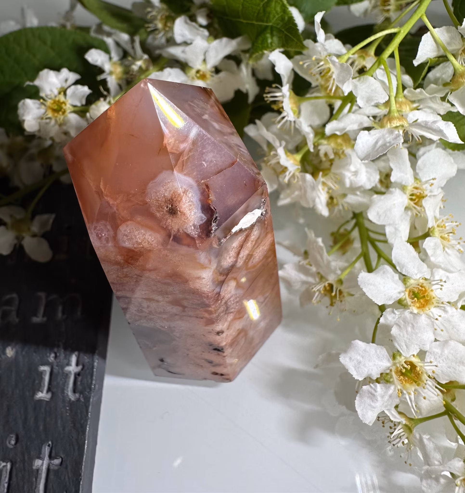 Röd Blomsteragat Torn