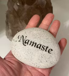 Budskapssten | NAMASTE