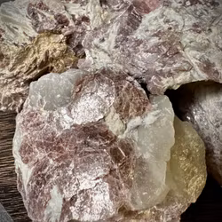 Lepidolit Rå