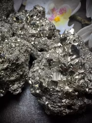 Pyrit Kluster HK ( 200-250 g )