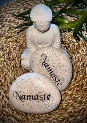 Budskapssten | NAMASTE
