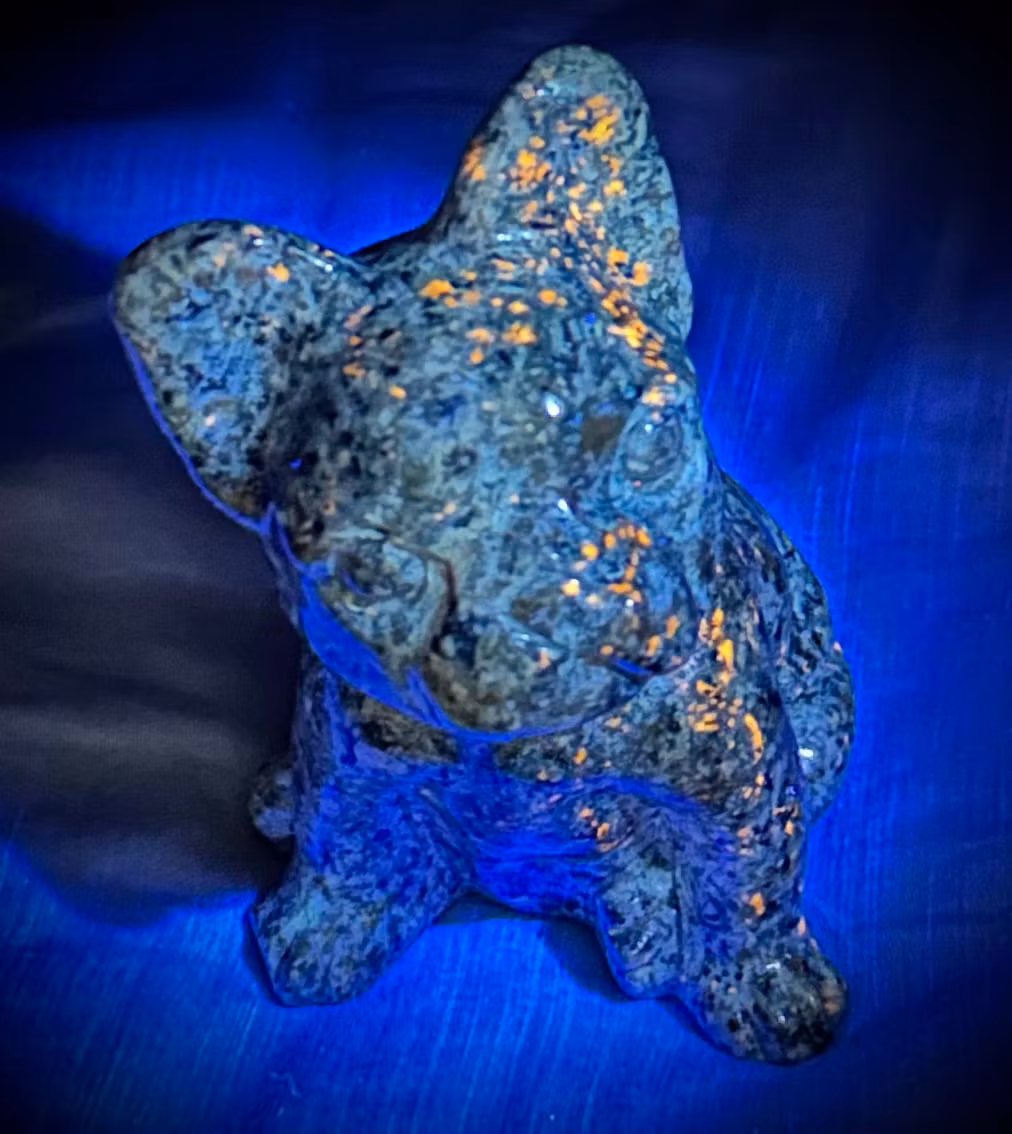 Hund Carving