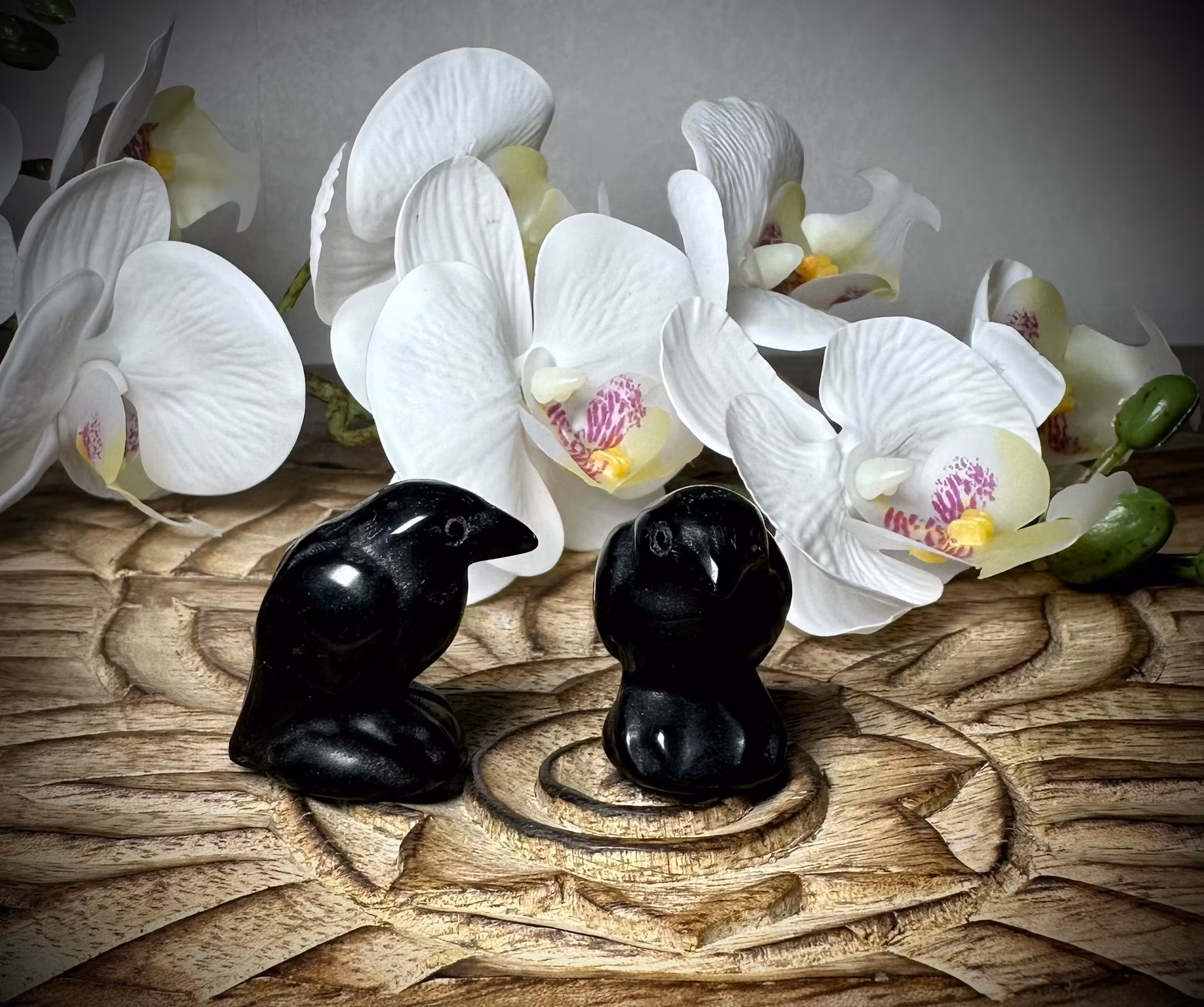 Obsidian Korp Carving
