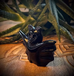 Fladdermus Carving