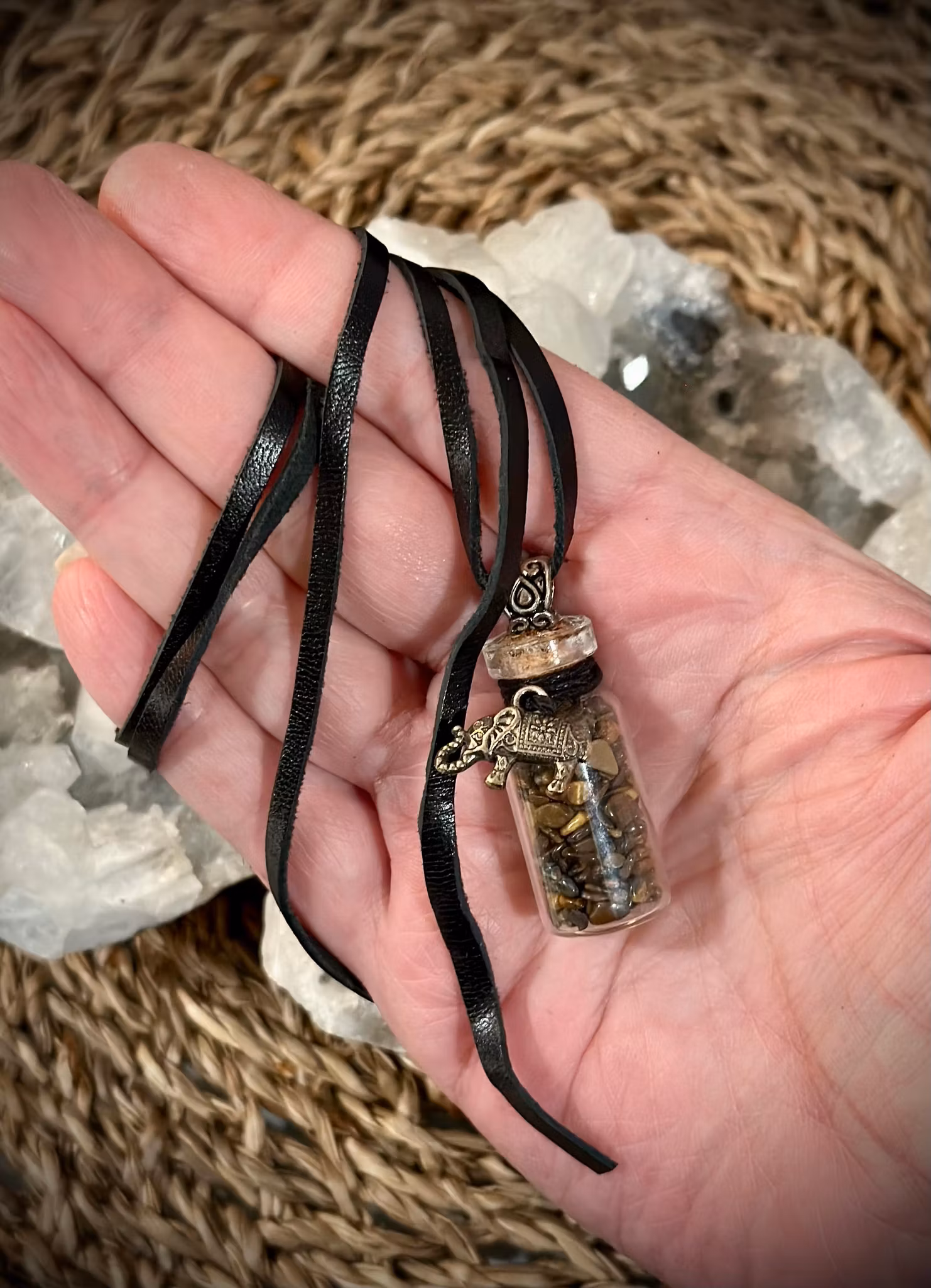 Halsband med Tigeröga | Indien