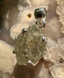 Peridot med Rutiler Hänge | 925 Sterling Silver