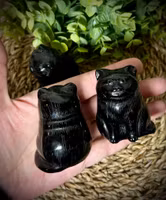 Obsidian Katt Carving