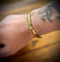 Tibetansk Mantra Armband I Mässing | Nepal