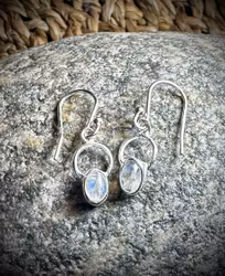 Vit Månsten Örhänge | 925 Sterling Silver