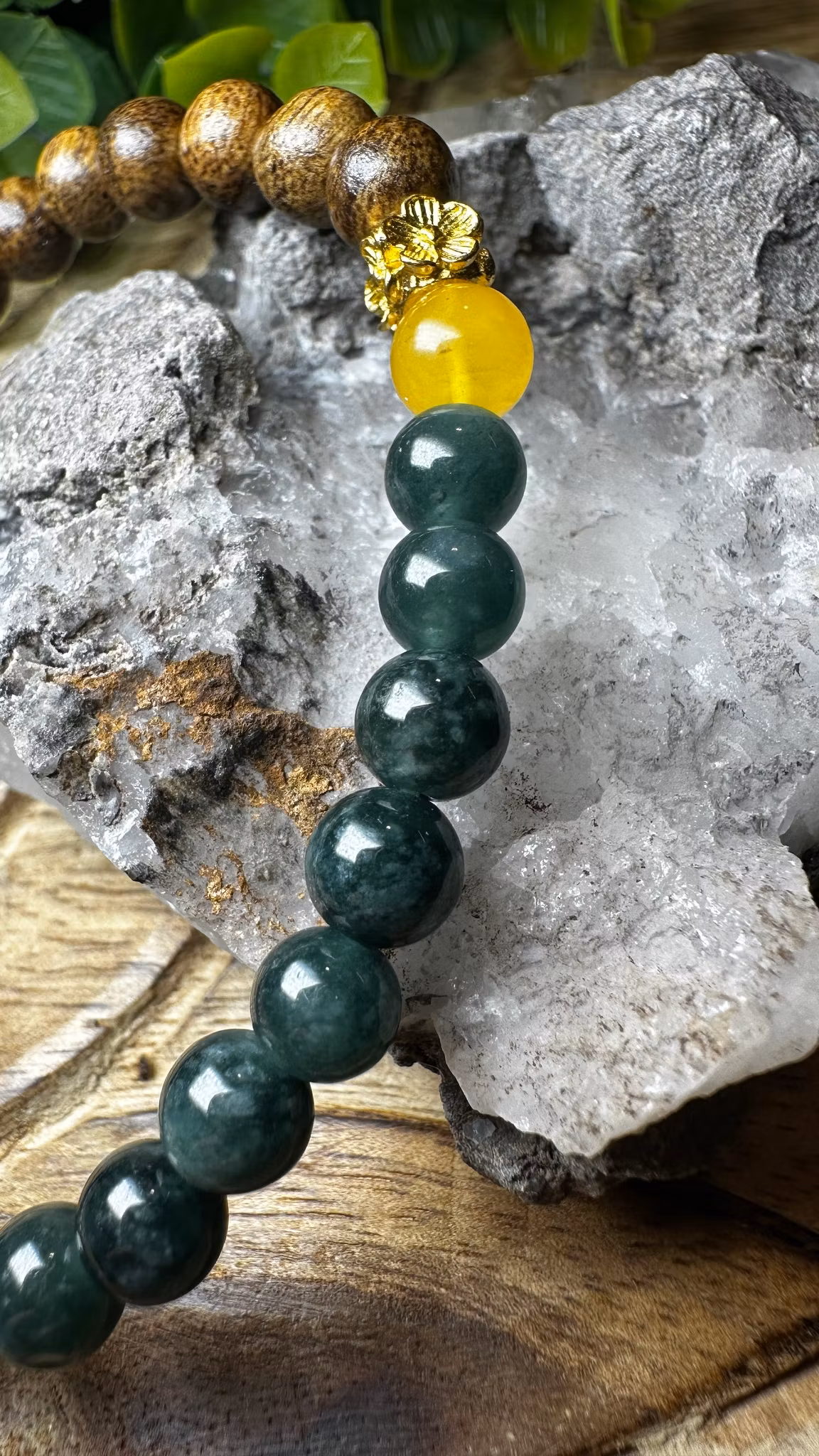 Guatemalansk Jadeit | Bärnsten | Afrikansk Lövträd Armband