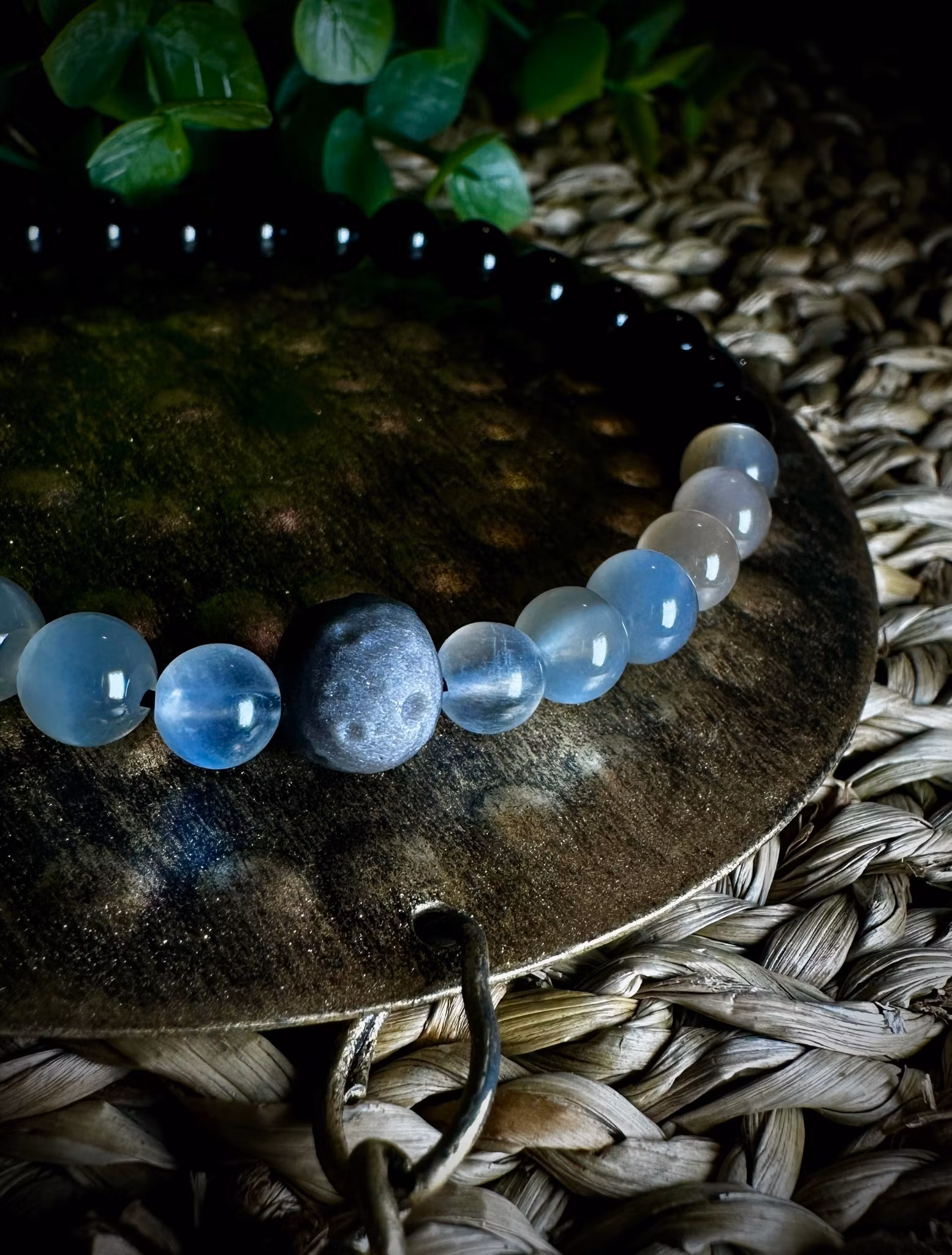 Black Moon Armband
