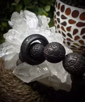 Svart Sandelträ med helig skrift Armband | Indonesien