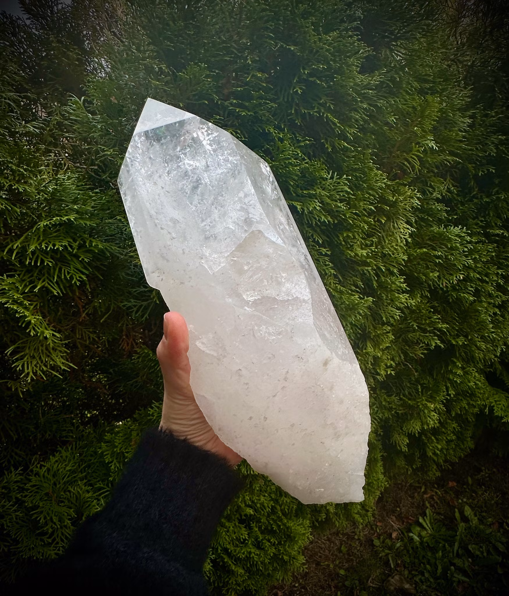Bergkristall med ställning 4,3 kg