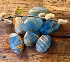 Lemurisk Blå Kalcit Handsten