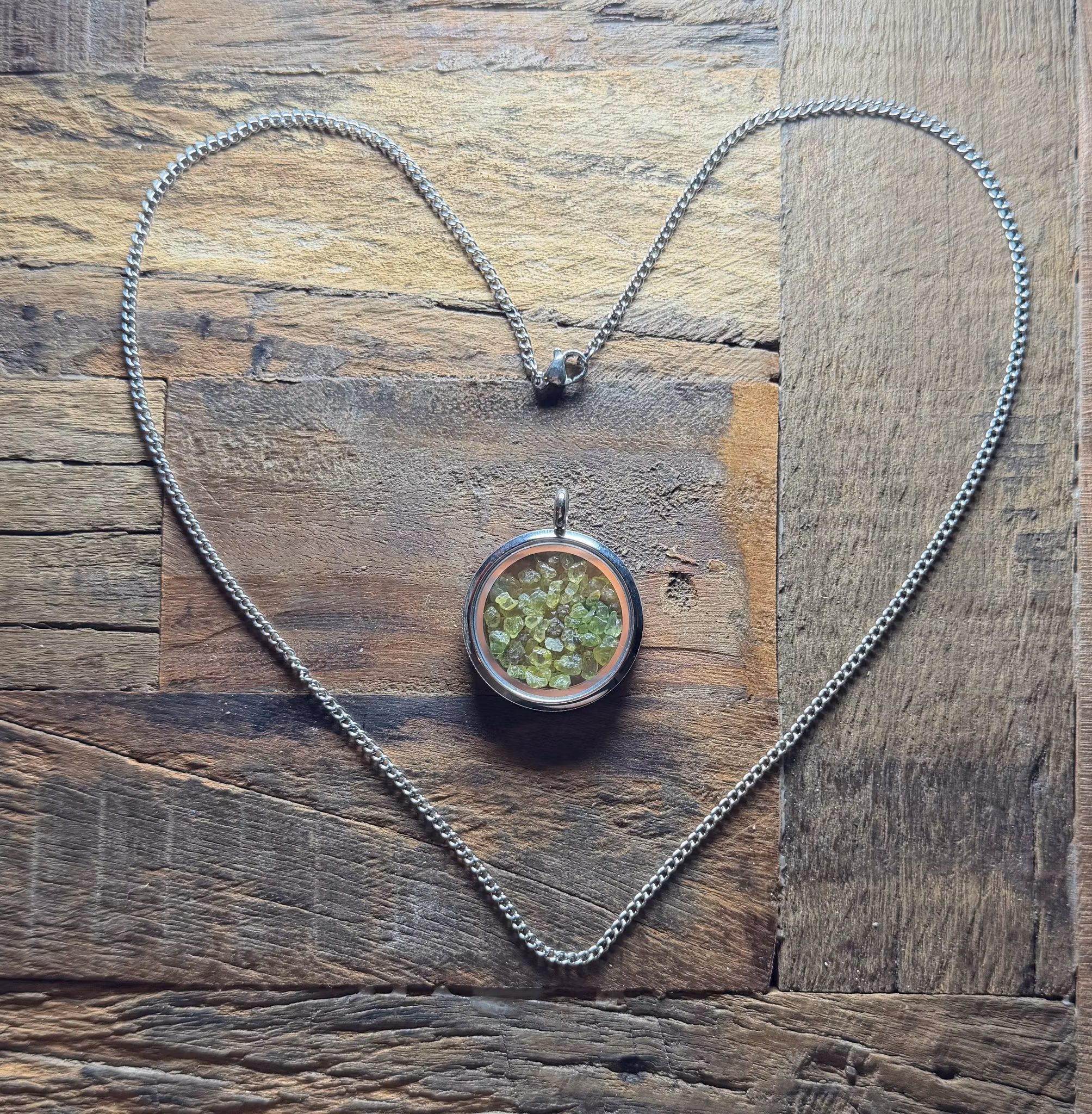 Öppningsbar Minnesberlock med tillhörande kedja | Rostfritt Stål